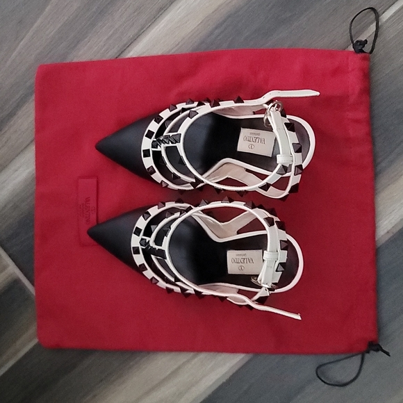 Valentino rockstud heels - Picture 3 of 6